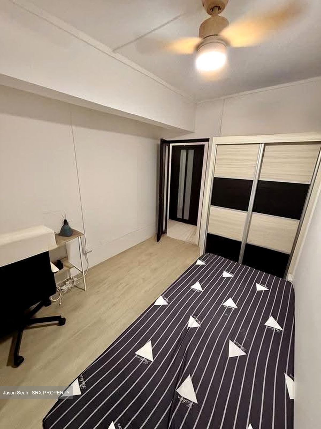 Blk 354 Clementi Avenue 2 Shopping Centre (Clementi), HDB 4 Rooms #638056011